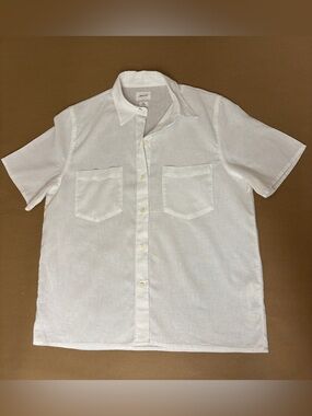 Wilfred (Aritzia) White Short-Sleeve Button-Down Shirt